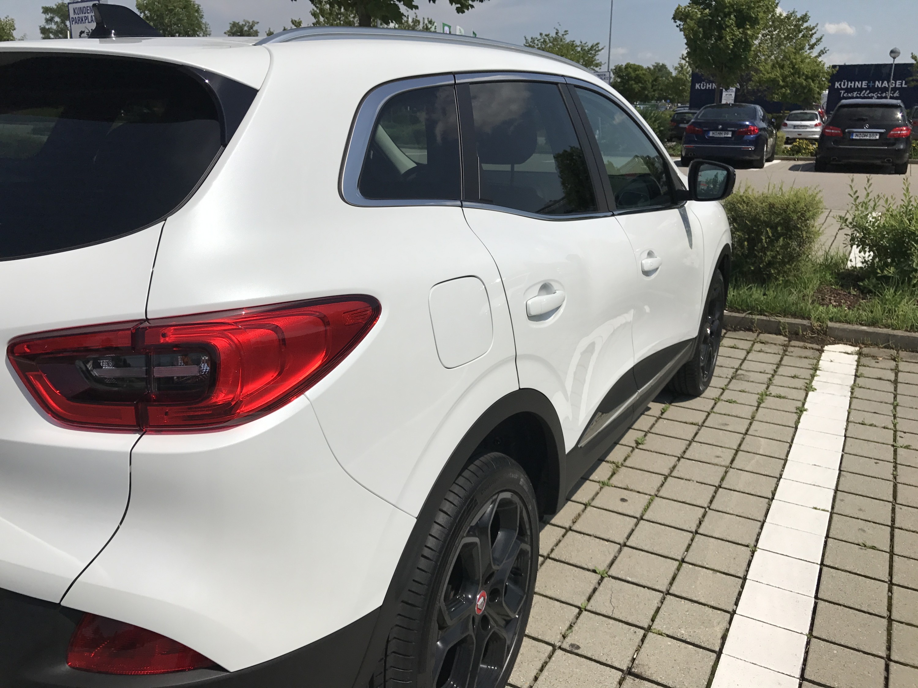 FineClaires Kadjar: rechts hinten